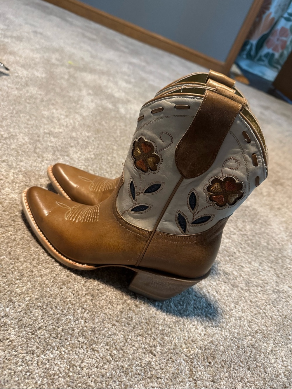 Miranda Lambert Western Embroidered Ankle Boots in Brown and Cream - Picture 2 of 6